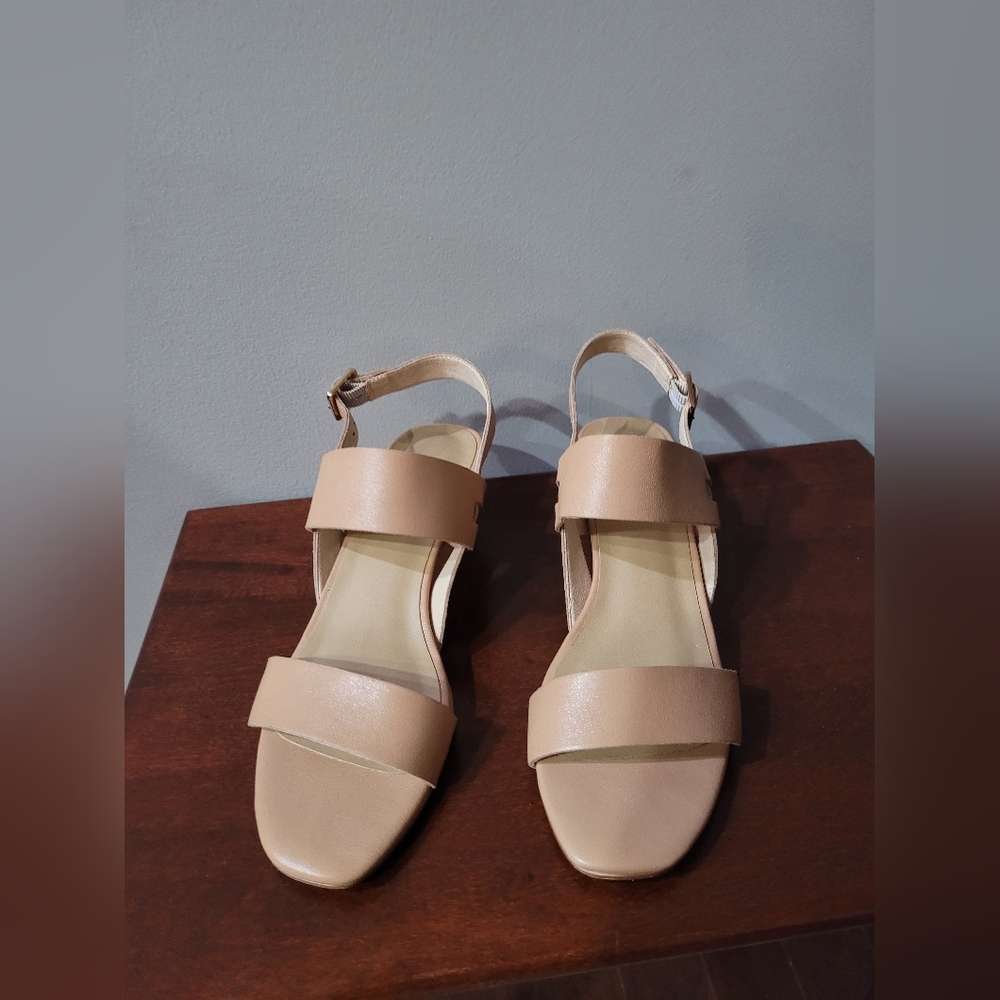 VANELI Sandals, Size: 7N, Color: Tan